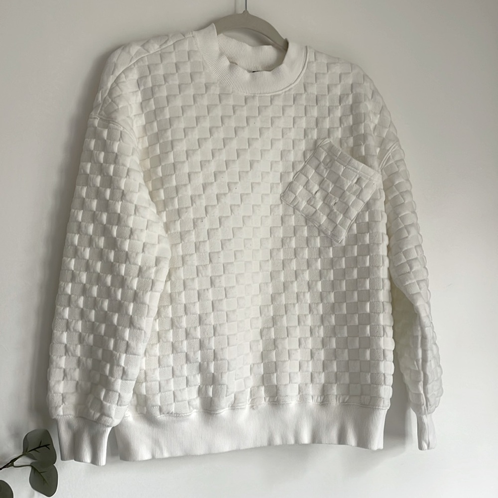White Textured Crewneck Sweatshirt size Small